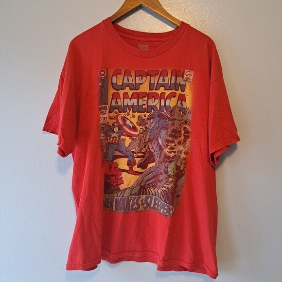 Marvel Comics CAPTAIN AMERICA TSHIRT  When Wakes the Sleeper RED Size‎ XL - Picture 1 of 8